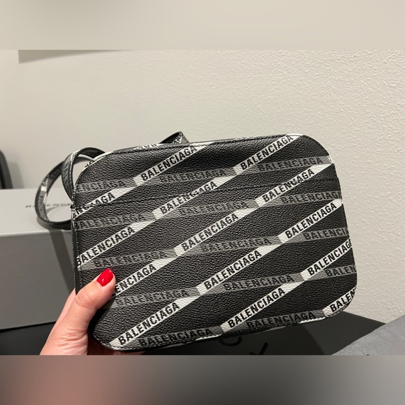 Balenciaga Coated Canvas Losange Monogram S Camera Bag Black Grey - Picture 3 of 6